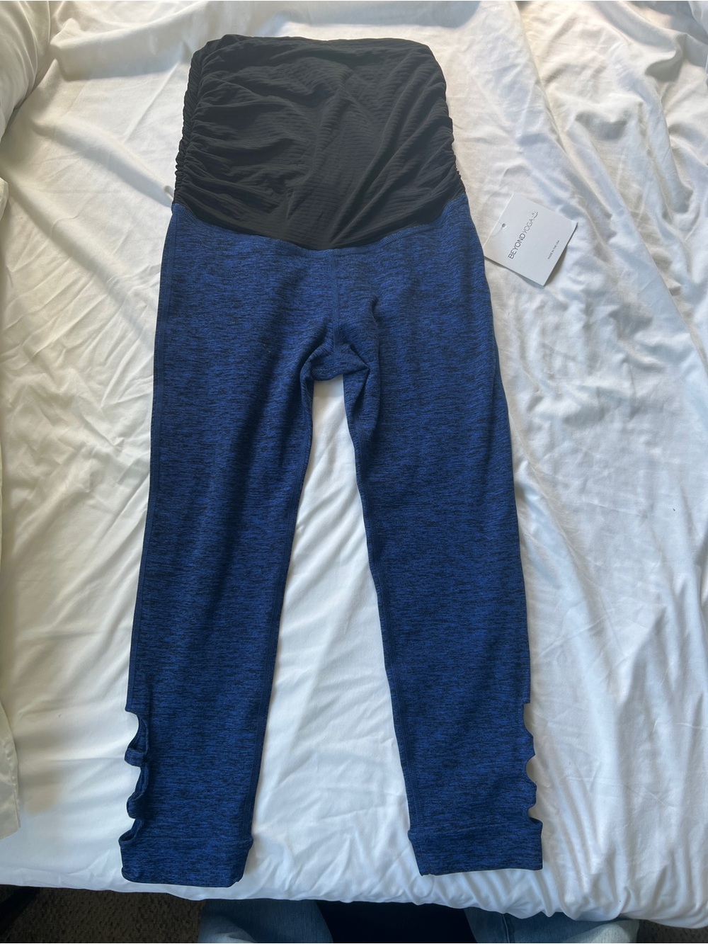 NWT Beyond the Bump by Beyond Yoga Blue Spacedye Over Belly Crop Leggings small